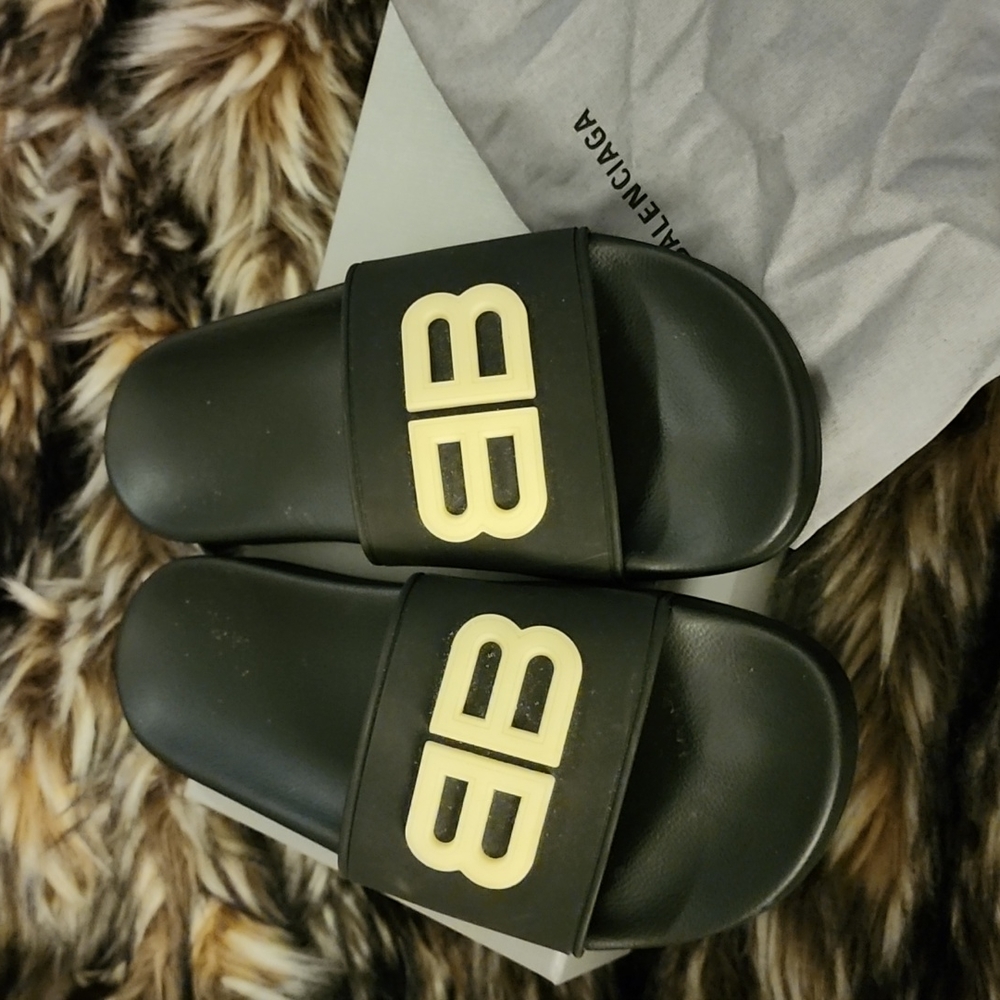Balenciaga Slides